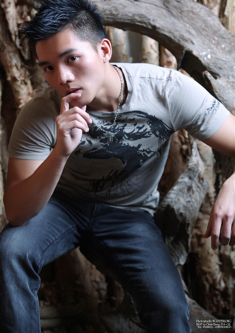 Male model photo shoot of chazn