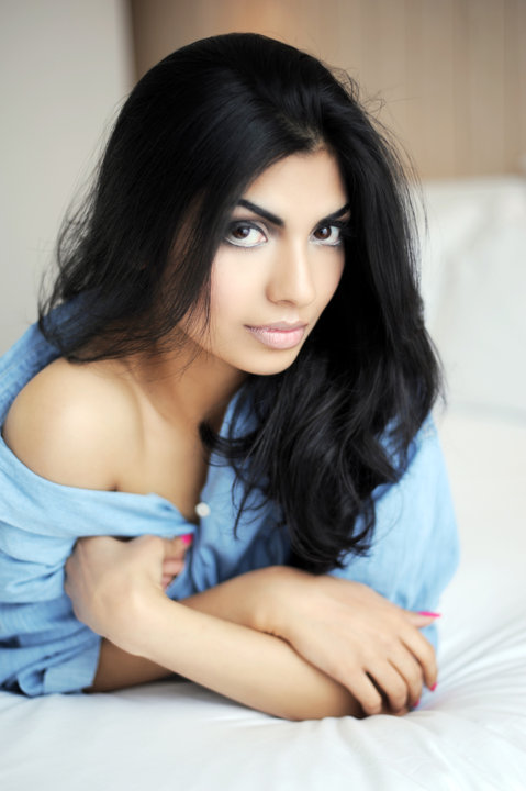 Female model photo shoot of Hira Shah in Dublin,Ireland