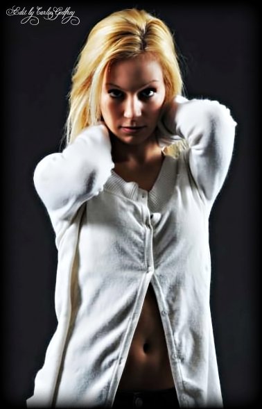 Female model photo shoot of Alyssa Christine Price