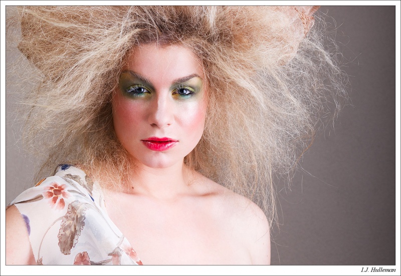 Female model photo shoot of visagietotaal make-up and AnnMarije by Hullie