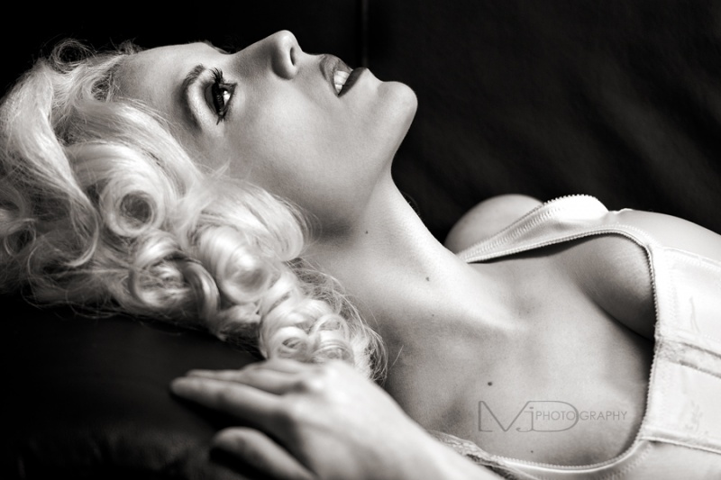 Female model photo shoot of Cherie Blondell in Cincinnati, Ohio
