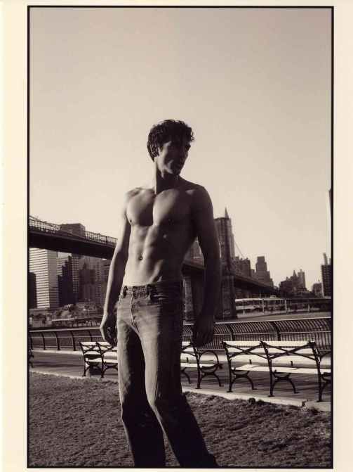 Male model photo shoot of LA based Photographer in Brooklyn Bridge