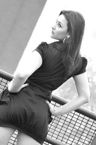 Female model photo shoot of Jaque Fernandes