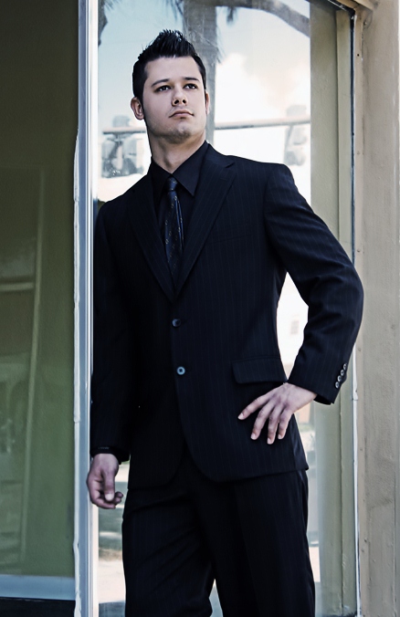 Male model photo shoot of Jonathan Roca
