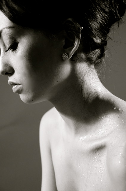 Female model photo shoot of Paula Jay by Metro Photographic
