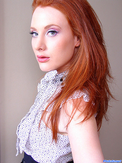 Female model photo shoot of Elizabeth Ash