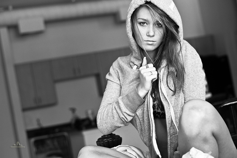 Female model photo shoot of Leanna Decker