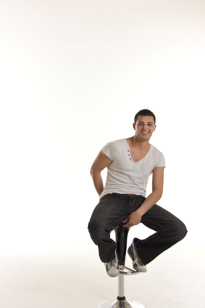 Male model photo shoot of Vinny V