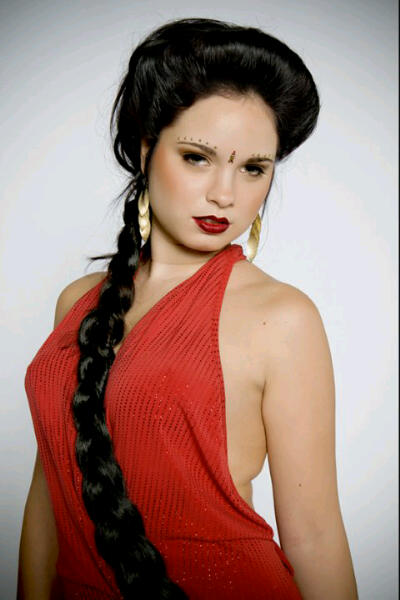 Female model photo shoot of Lorena Gagliardo