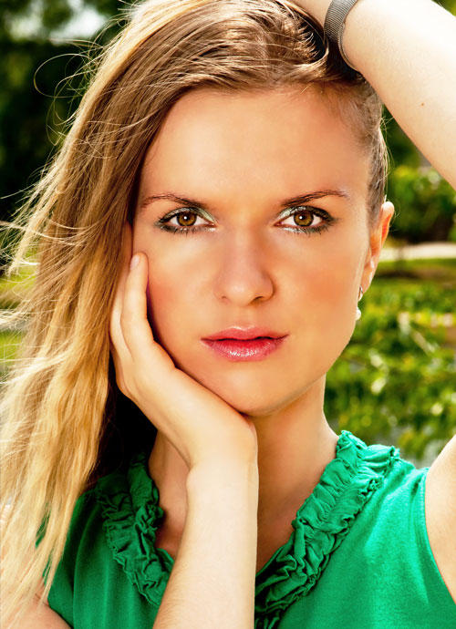 Female model photo shoot of AnnaMadison by the_digital_capture