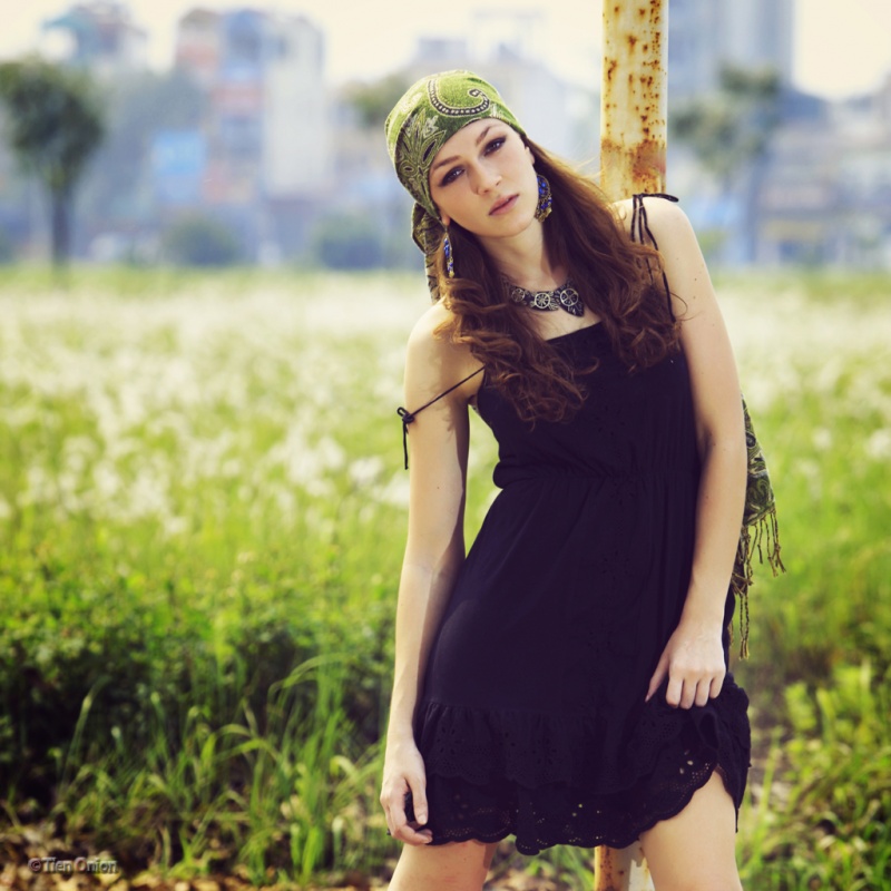 Female model photo shoot of Danielle_Villeneuve