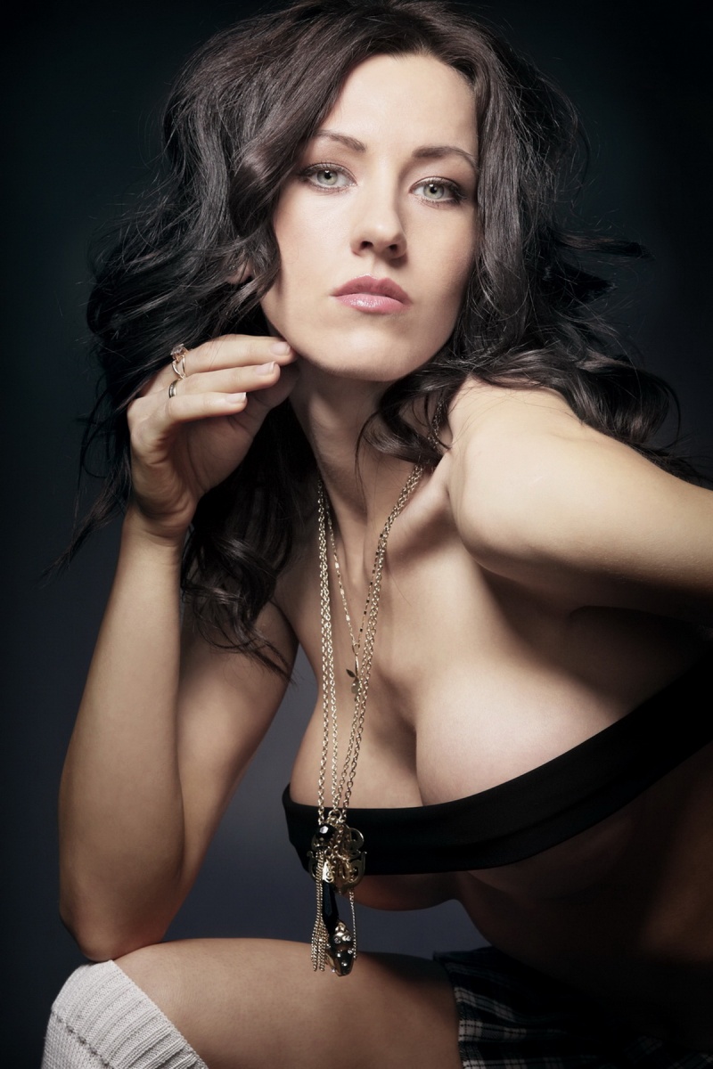 Female model photo shoot of Anna Niebrzydowski by YAROMIR  in Chicago