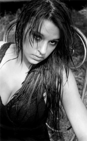 Female model photo shoot of Deborah Popovic