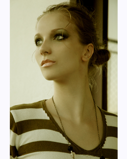 Female model photo shoot of Ana Becker