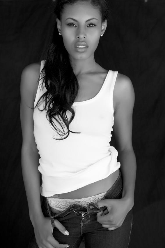Female model photo shoot of jasmine Teresa