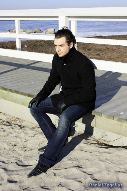Male model photo shoot of Daniel Togelius