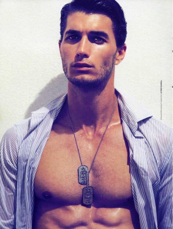 Male model photo shoot of Ygor Moreira