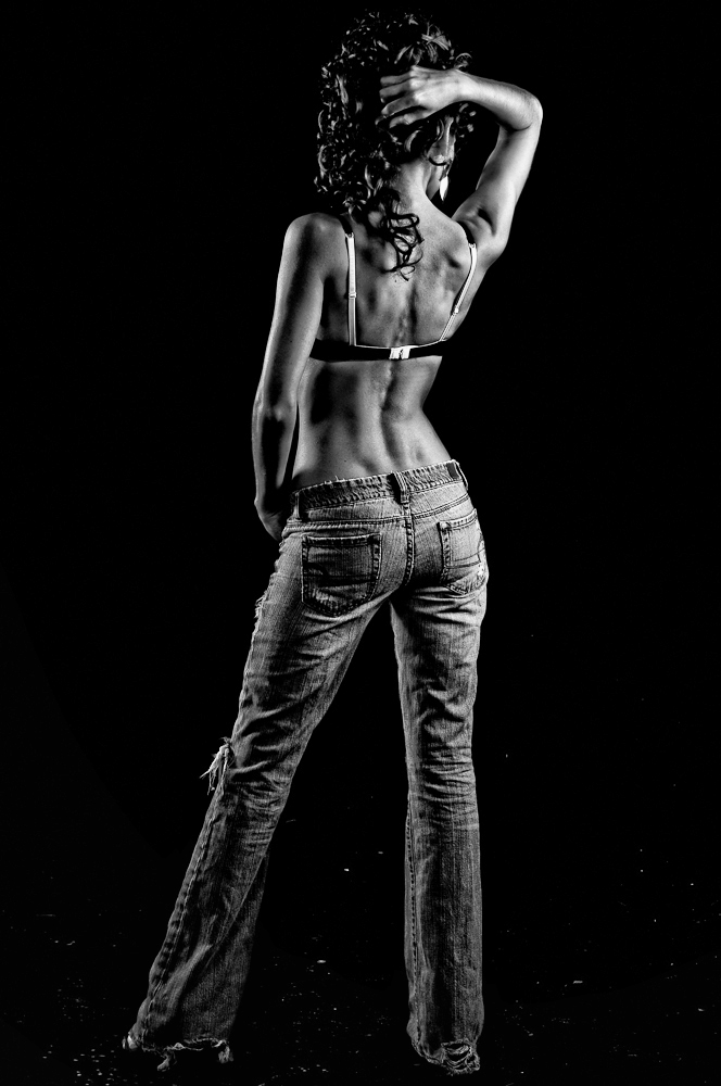 Female model photo shoot of Kim Nichter