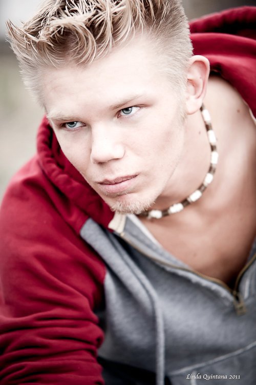 Male model photo shoot of Tyler Turan