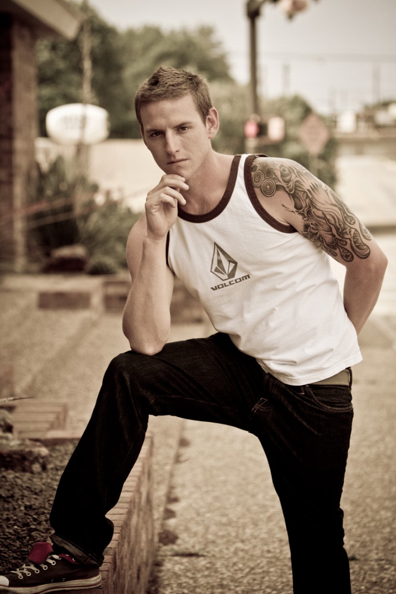 Male model photo shoot of Brandon Ellis by UnikImagez in Arlington, Tx