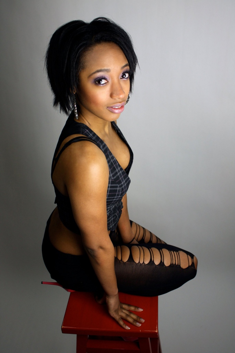 Female model photo shoot of TeonnaT, makeup by GretchElizArtistry
