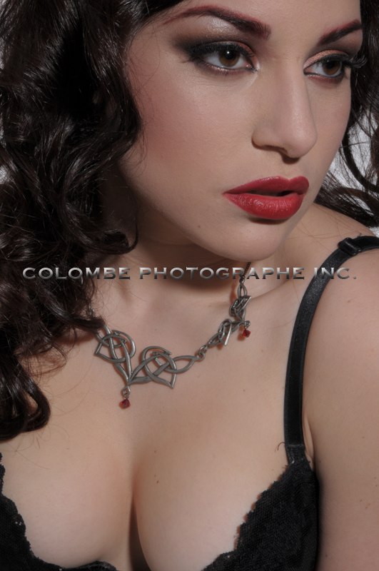 Female model photo shoot of Aimee Stojc Makeup
