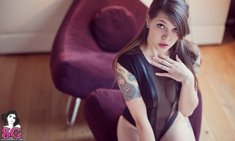 Female model photo shoot of Rambo Suicide in London, England