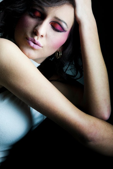 Female model photo shoot of Hazy Dreemz MUA