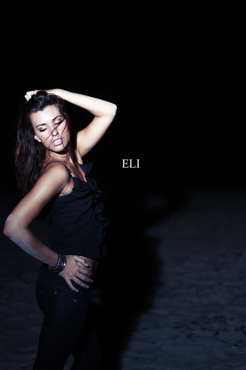 Female model photo shoot of Laney Eliopoulos