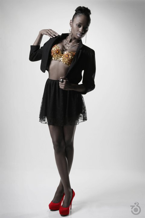 Female model photo shoot of Dekota Price Styling