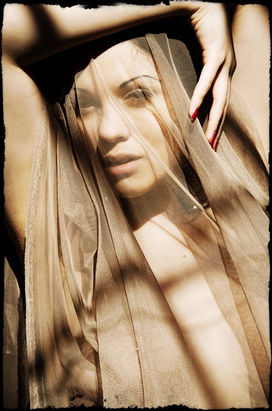 Female model photo shoot of Diva Dollface by Alex Falcao Photography