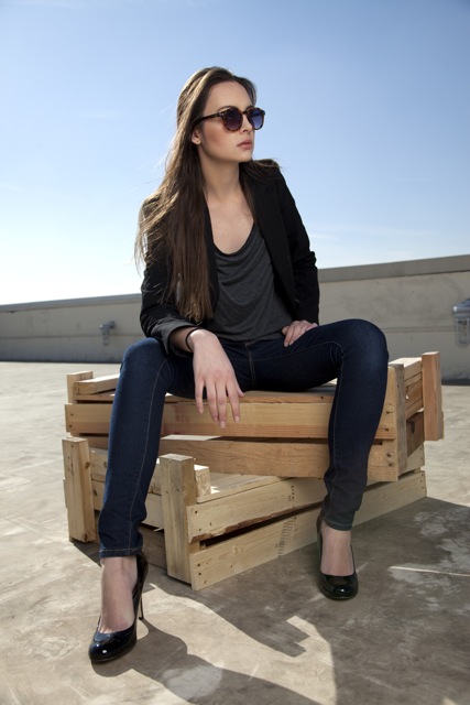 Female model photo shoot of Amanda Markoya