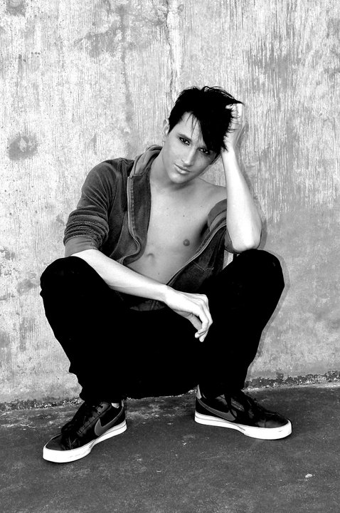 Male model photo shoot of Joshua Nettles