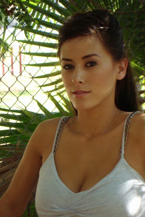 Female model photo shoot of Akemi Lynn