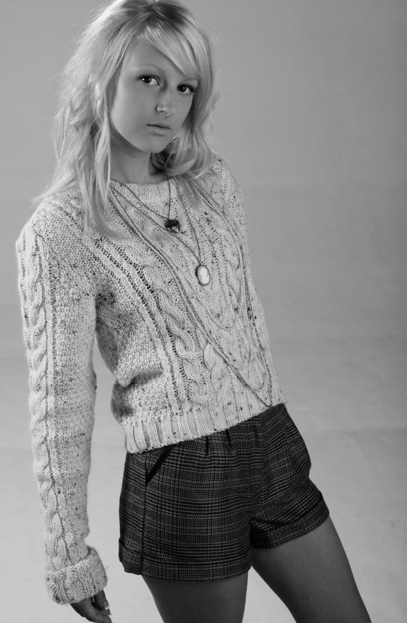 Female model photo shoot of Abigail Snape