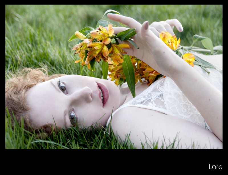 Female model photo shoot of Inge Houwen in My Garden :D