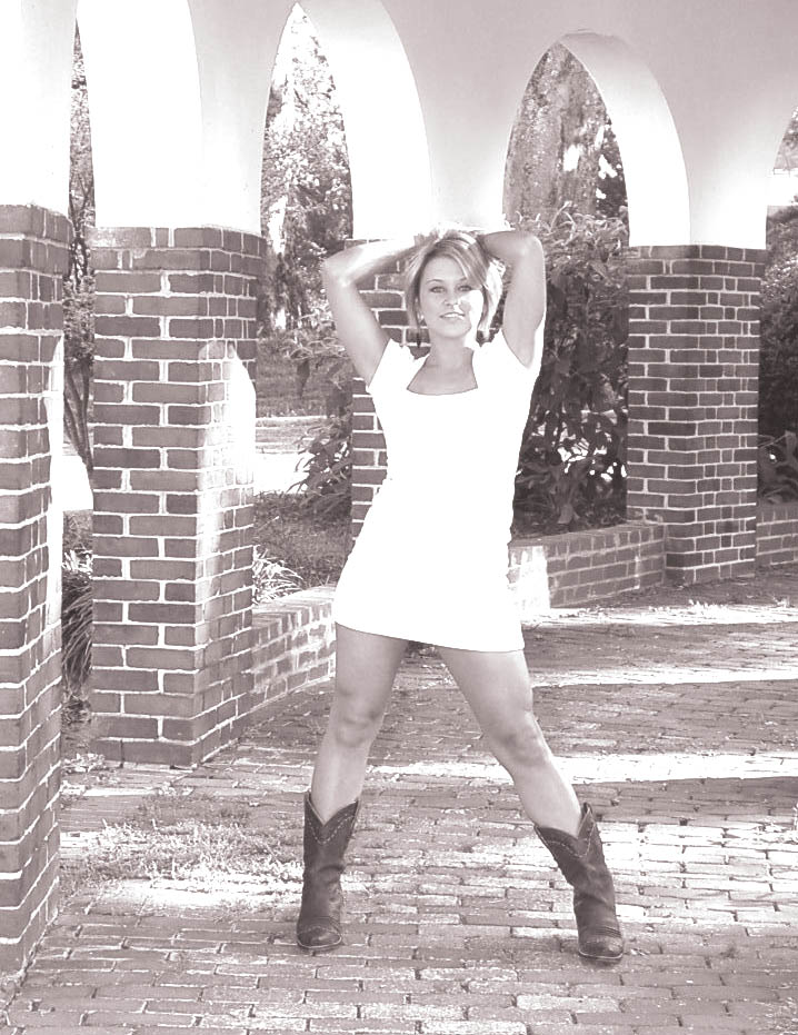 Female model photo shoot of OLivia Lawson by Steve Warner in Nashville, Tennessee