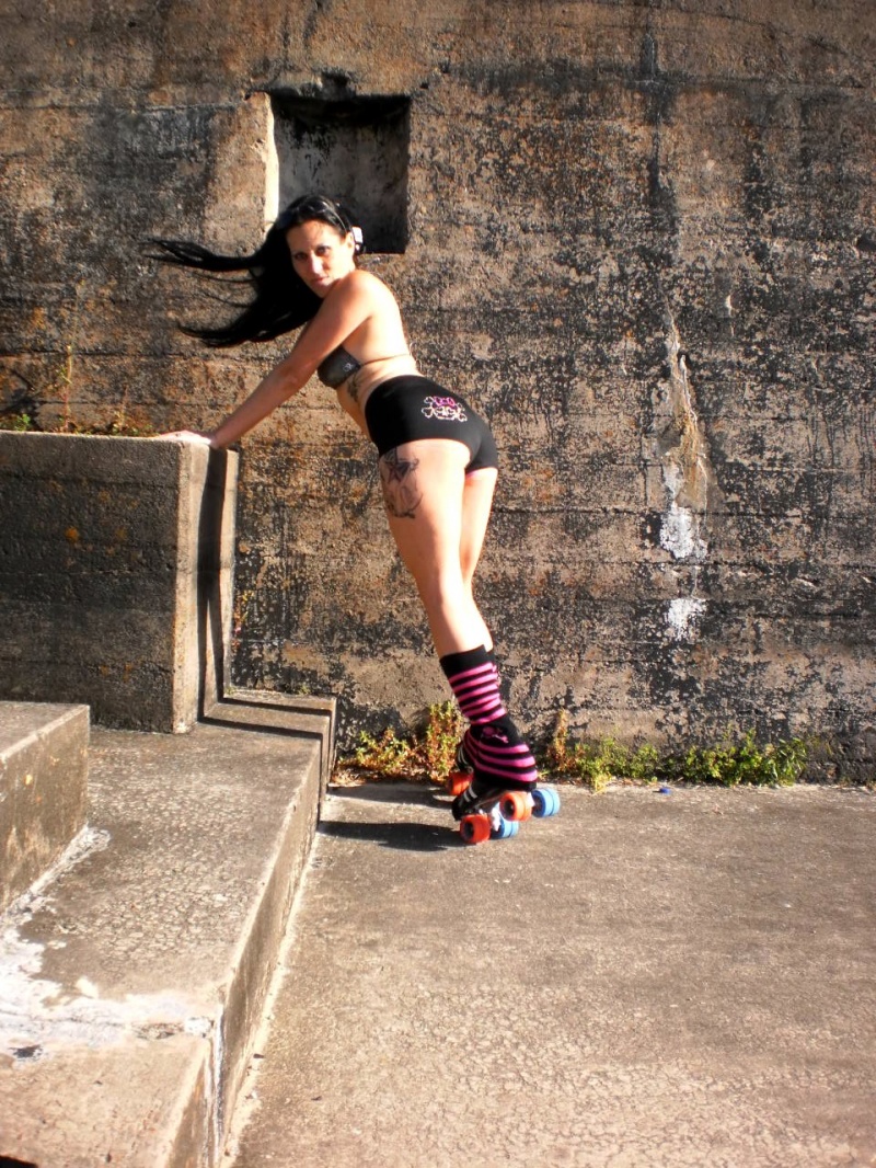 Female model photo shoot of X-Statica by Hammerhead Designs in Dauphin Island