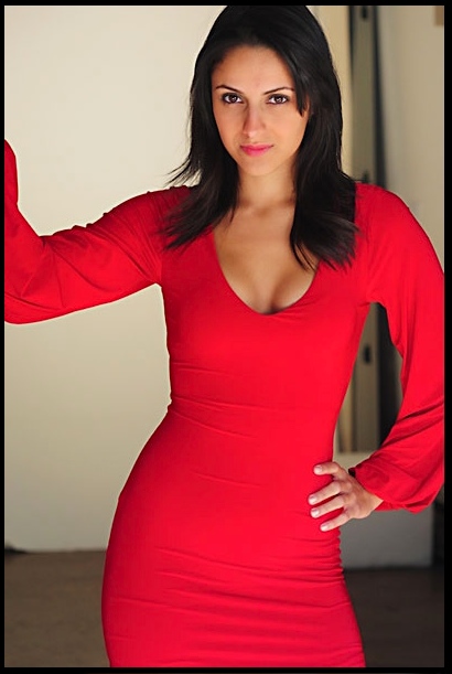 Female model photo shoot of Laura Alexandra Ramos