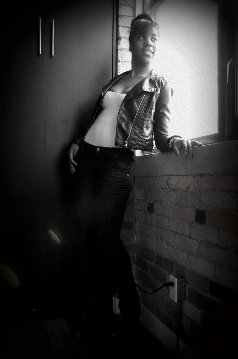 Female model photo shoot of MsFlossy by Brooklyn BlackAndWhite