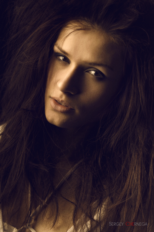 Female model photo shoot of Alina Sh