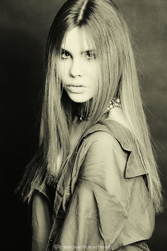 Female model photo shoot of Melek Acar