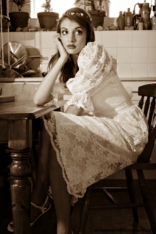 Female model photo shoot of Amy Louise Bryant