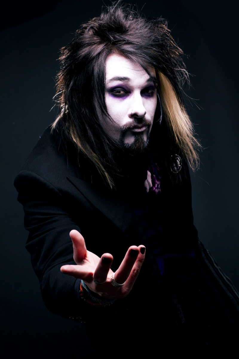 Male model photo shoot of Samhain DeadKid  by Closer Photography