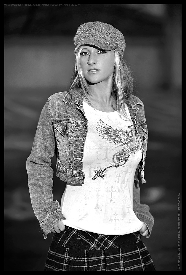Female model photo shoot of Heidi Christina