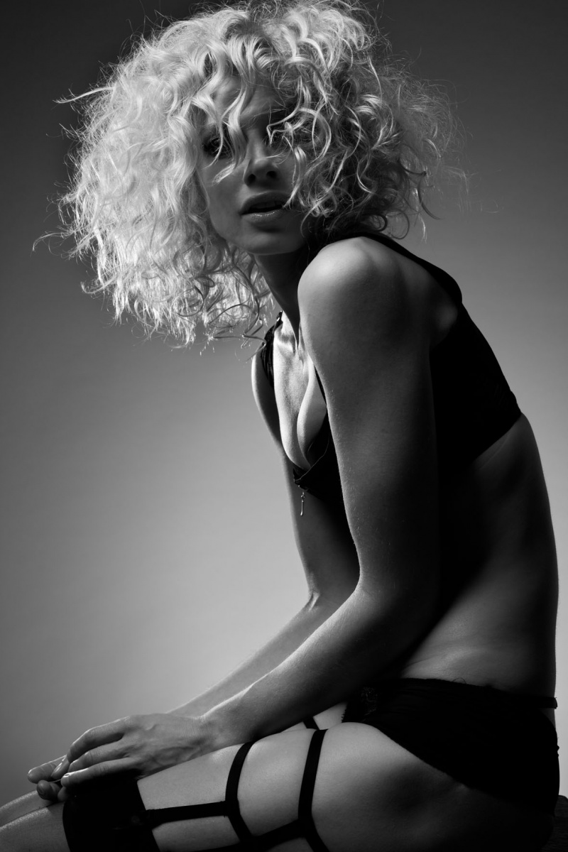 Female model photo shoot of Paloma Casile