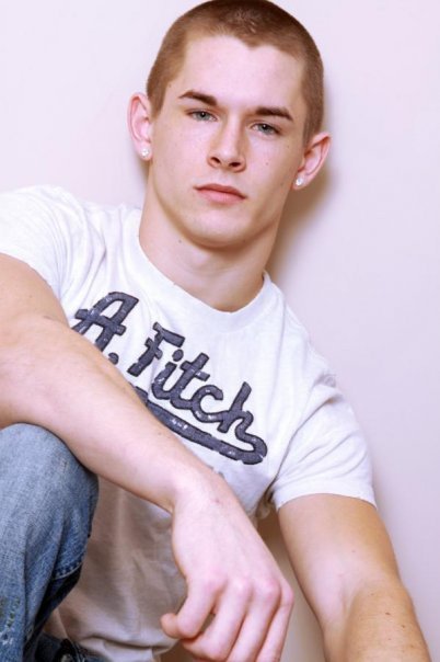 Male model photo shoot of Matt Lenyon