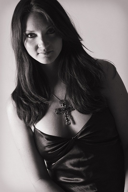 Female model photo shoot of Lindsay Anne Simpson