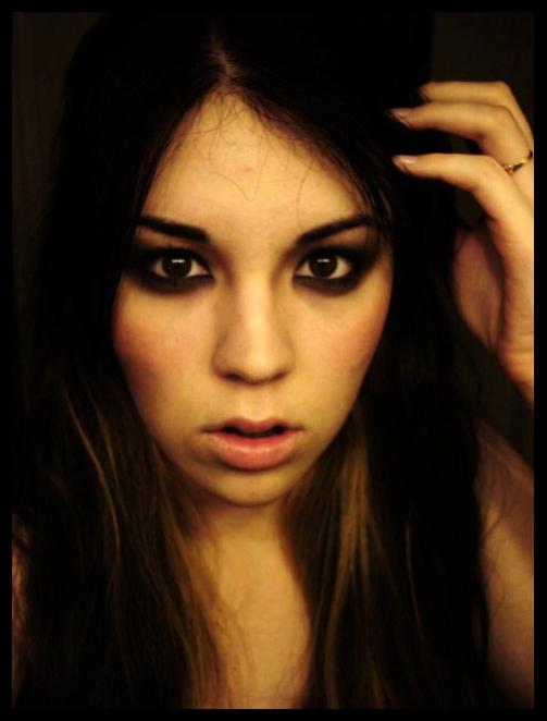 Female model photo shoot of Candi Brown Makeup
