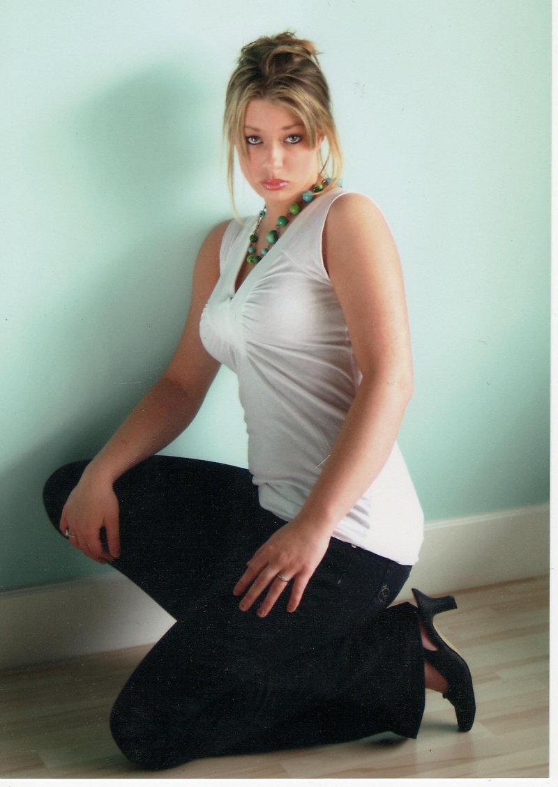 Female model photo shoot of Vanessa Ann Larimer